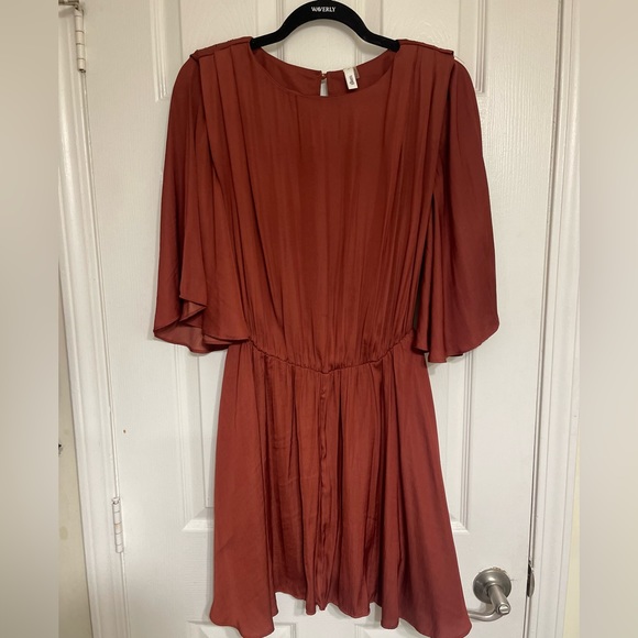 Flowy silk dress, currant color - Picture 1 of 2